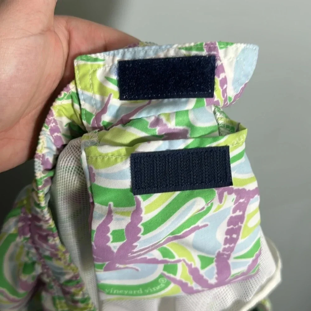 Vineyard Vines Swim Trunks Mens XL Shorts Chappy Purple Green Palm Tree 7”